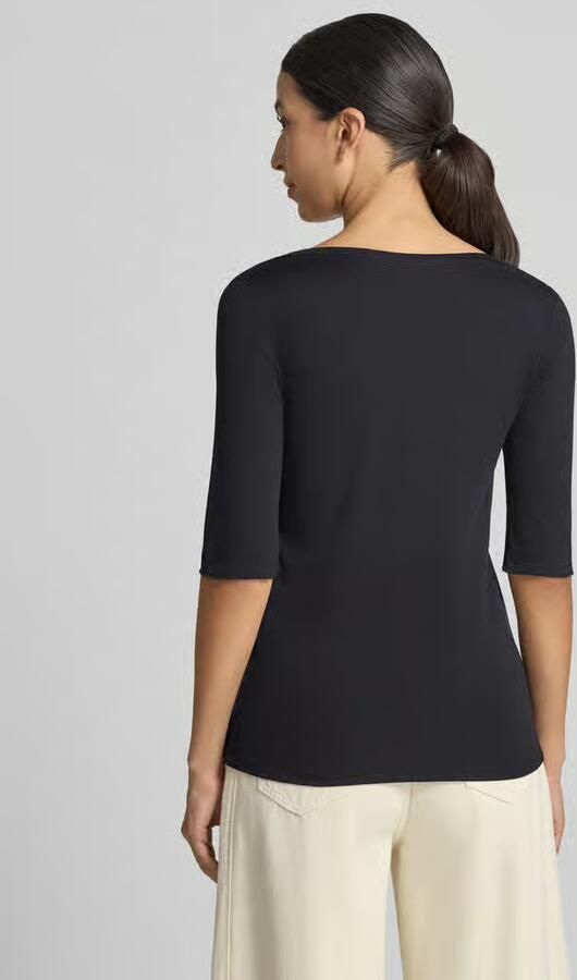 Marc Cain Eenvoudig Zwart T-shirt met Ronde Hals en Halve Mouwen Blue Dames