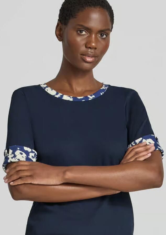 Marc Cain T-shirt met ronde hals en mouwen met omslag