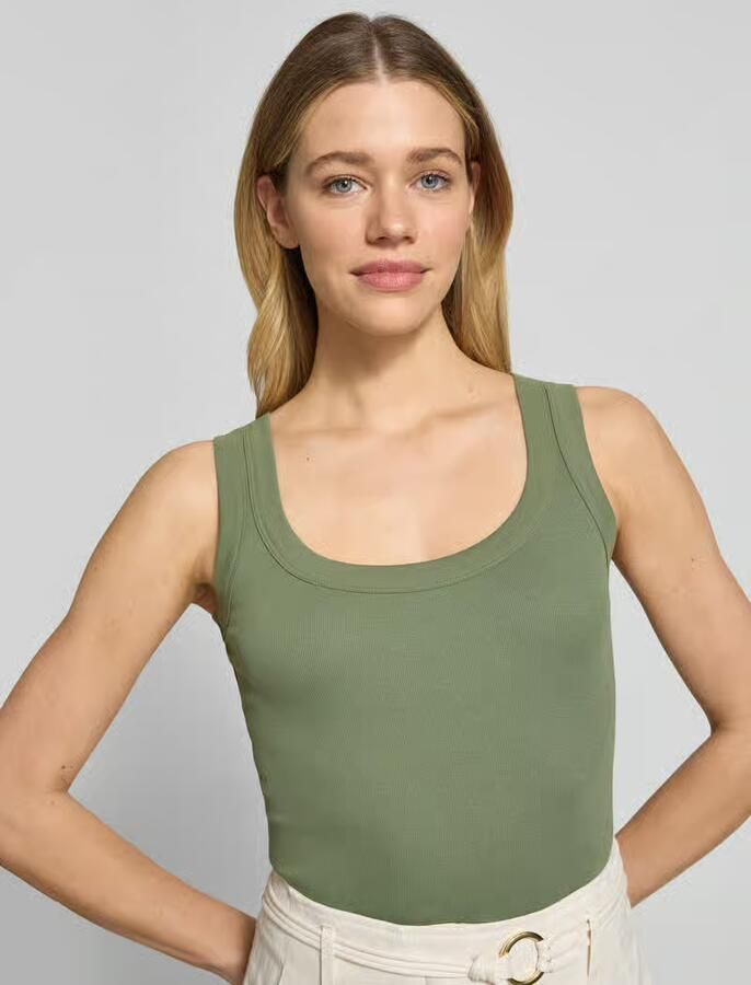 Marc Cain Tanktop in riblook met ronde hals