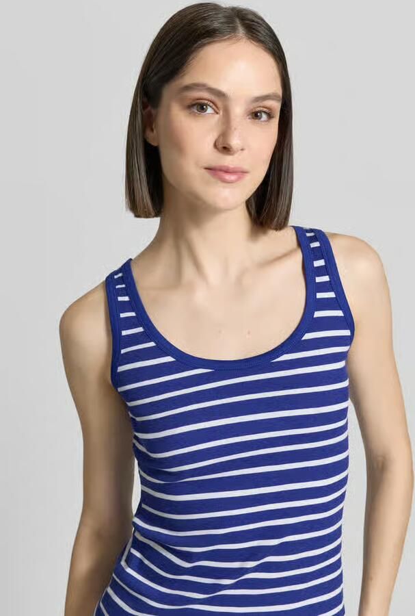 Marc Cain Tanktop in riblook met ronde hals