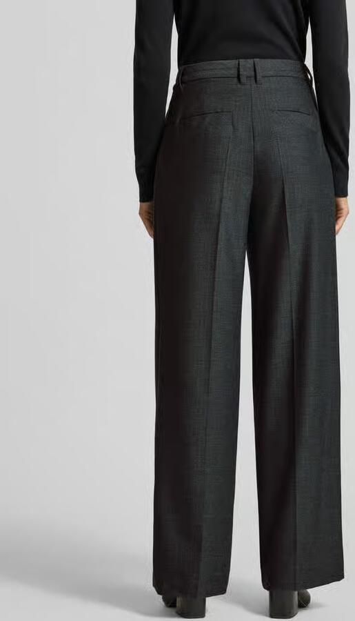 Marc Cain Wide fit broek met plooien