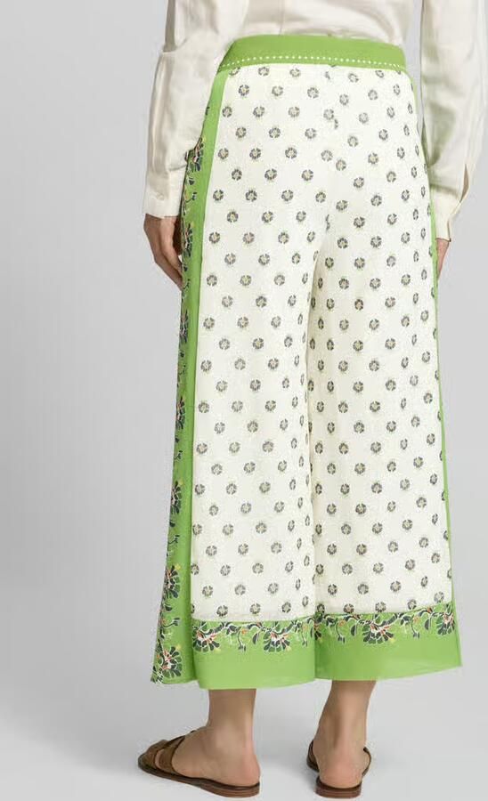 Marc Cain wide fit stoffen broek met all-over bloemenmotief - Foto 2