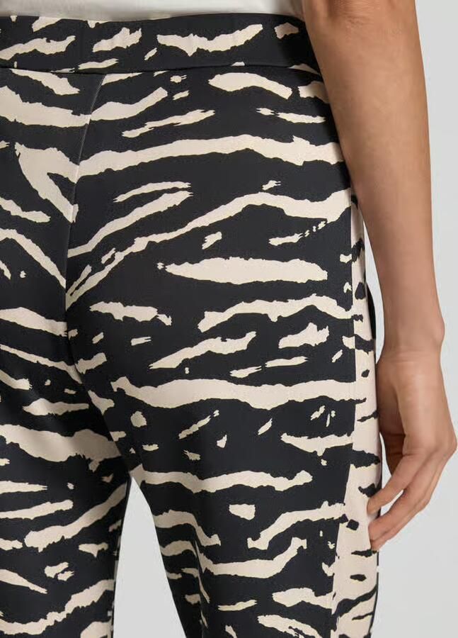 Marc Cain Wide fit stoffen broek met elastische band - Foto 2