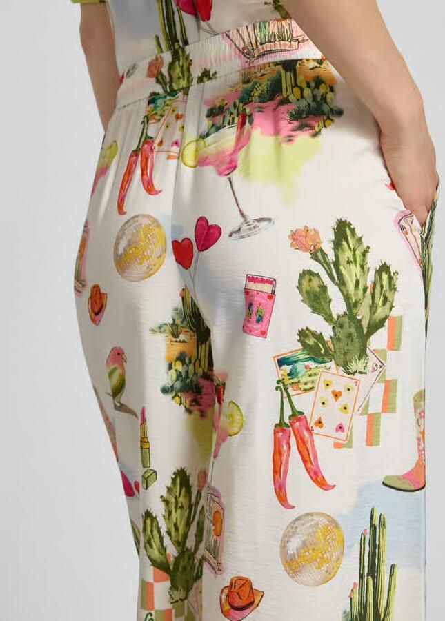 Marc Cain wide fit stoffen broek van viscosemix met all-over motiefprint