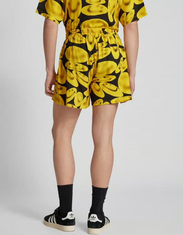 MARKET Sweatshorts met all-over motief model 'SMILEY' - Foto 2