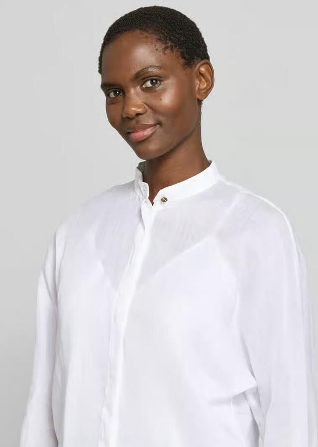 Max Mara Studio Loose fit blouse met lange mouwen van pure ramie model 'BALDI'