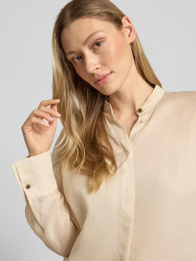 Max Mara Studio Loose fit blouse met lange mouwen van pure ramie model 'BALDI'