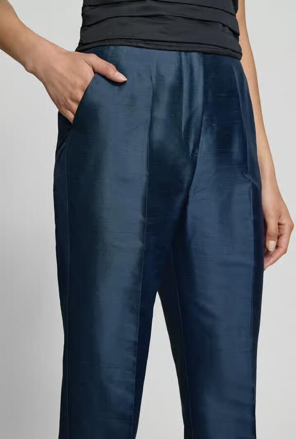 Max Mara Studio regular fit sigarettenbroek van pure zijde model 'ORATA'