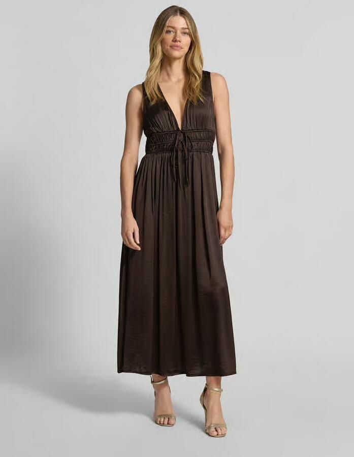 MbyM maxi-jurk met diepe V-hals model 'Marja' - Foto 2