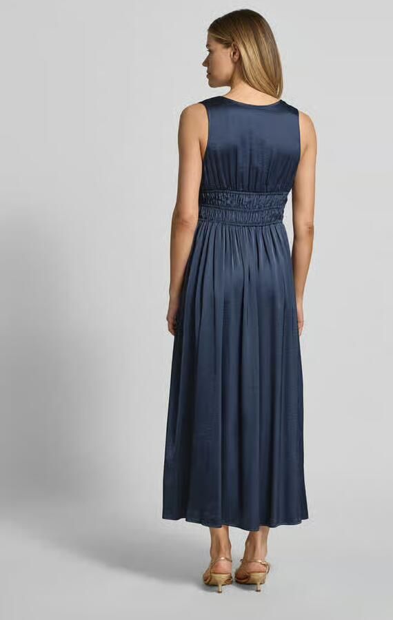 MbyM maxi-jurk met diepe V-hals model 'Marja'