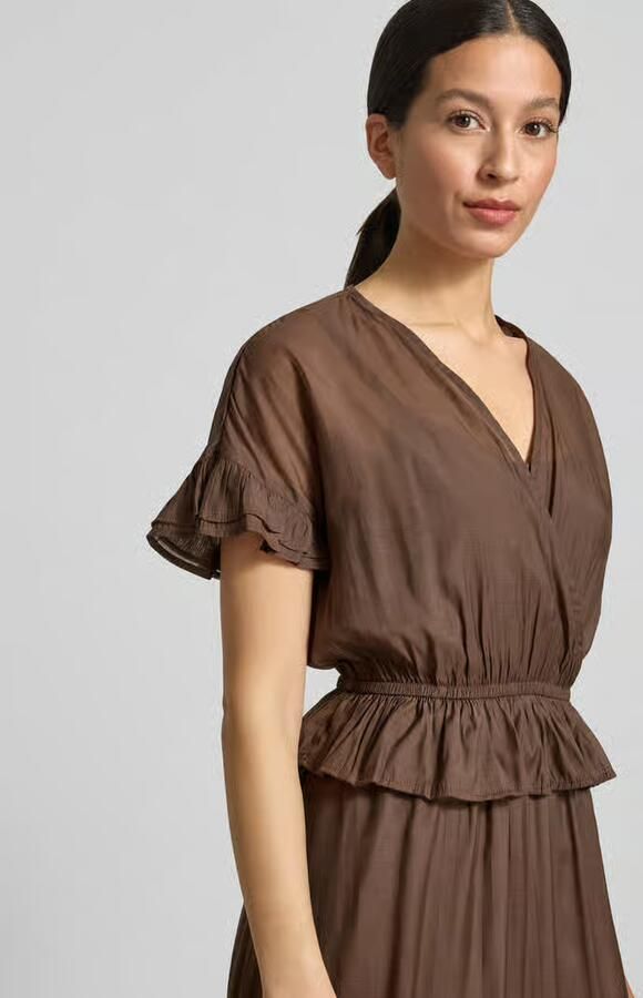 MbyM Maxi-jurk van viscosemix in laagjeslook model 'Gunnvor'