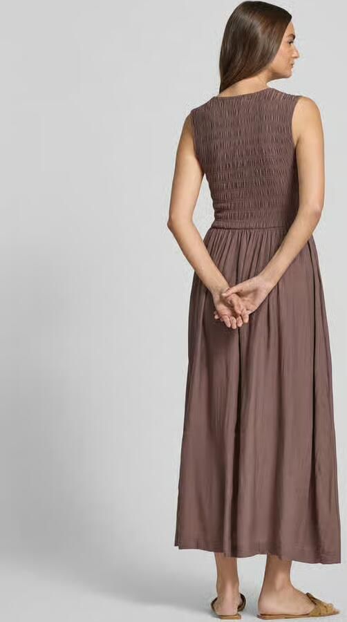 MbyM maxi-jurk van viscosemix met smokdetails model 'Sorellia'