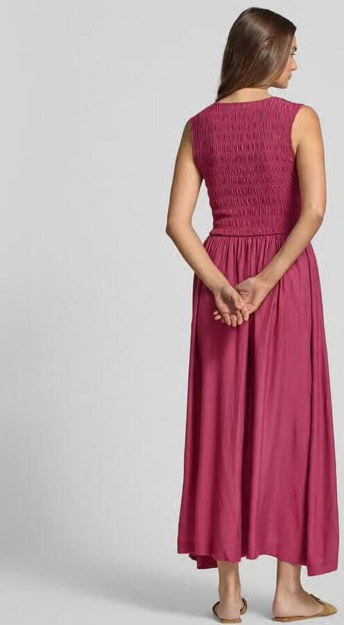 MbyM maxi-jurk van viscosemix met smokdetails model 'Sorellia'