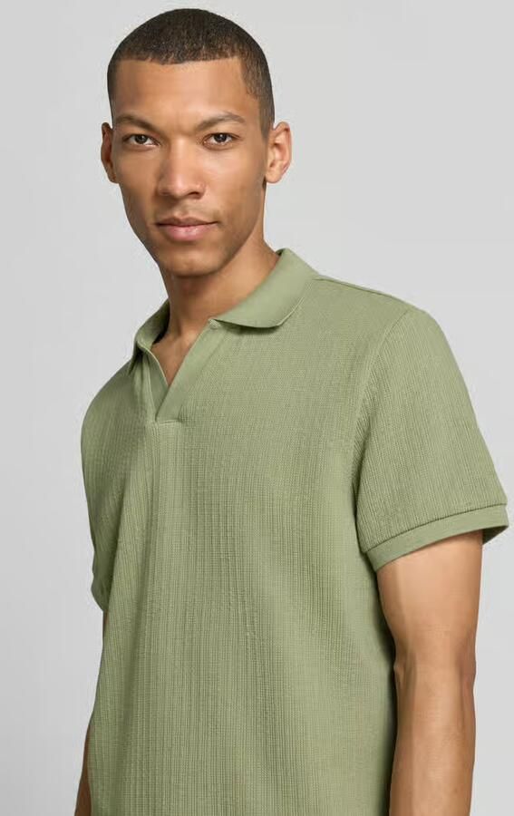 MCNEAL regular fit knitwear poloshirt met V-hals