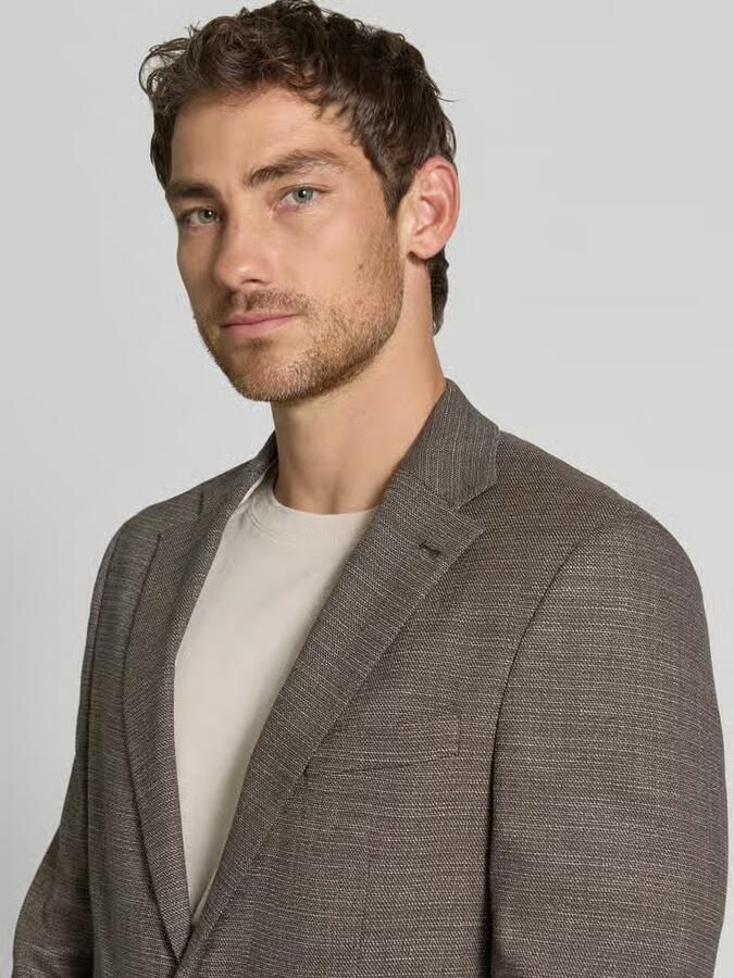 MCNEAL slim fit 2-knoops colbert met klepzakken
