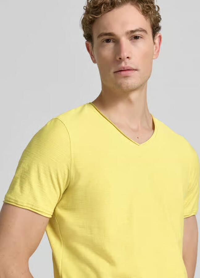 MCNEAL T-shirt met V-hals en rolzoom - Foto 3