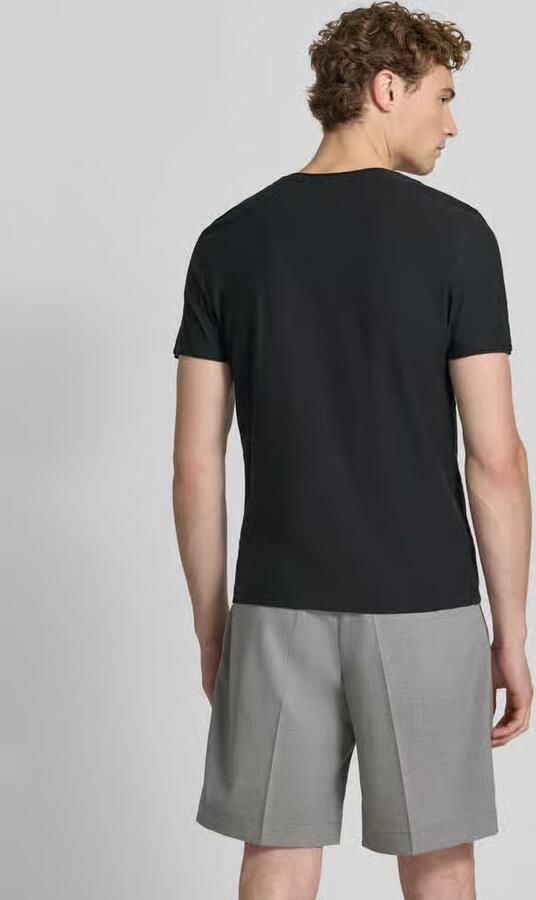 MCNEAL T-shirt met V-hals en rolzoom - Foto 3