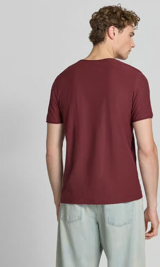 MCNEAL T-shirt met V-hals en rolzoom - Foto 2