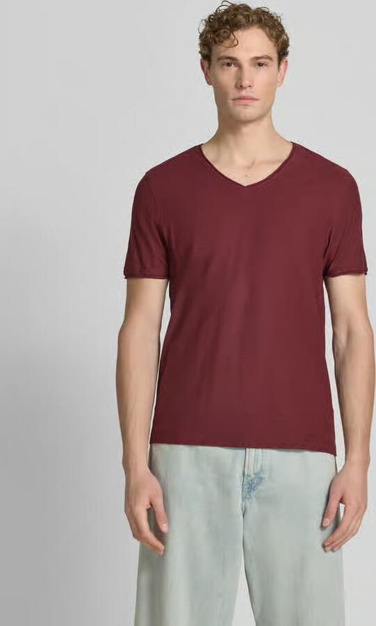MCNEAL T-shirt met V-hals en rolzoom - Foto 3