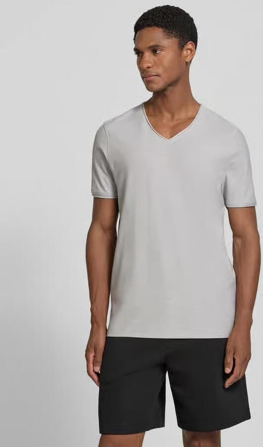 MCNEAL T-shirt met V-hals en rolzoom - Foto 3