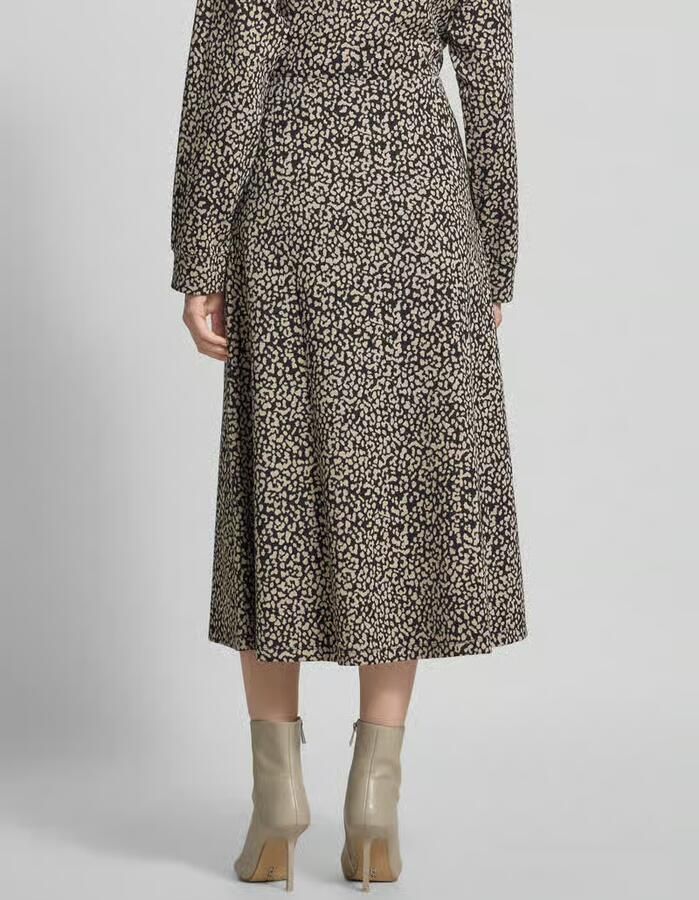 Milano italy Midirok met plooien