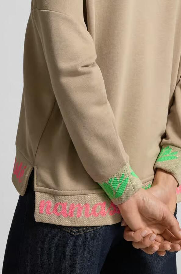 Miss goodlife Oversized HOODIE met strass-steentjes Model 'Namaste'