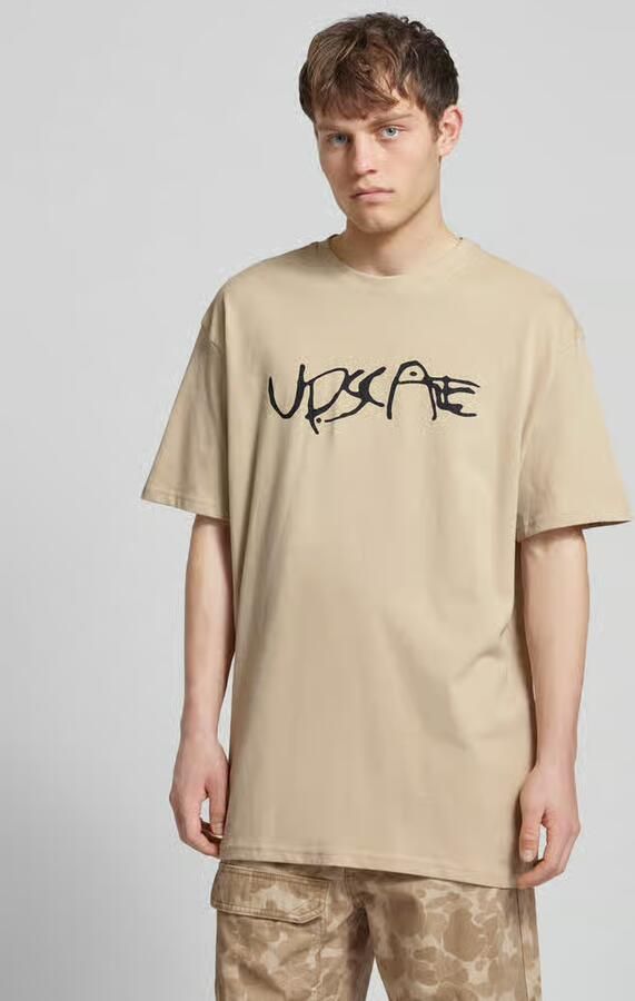 Upscale by Mister Tee Giza Oversize Tee T-shirts Kleding wetsand maat: XL beschikbare maaten:XS S M L XL - Foto 2
