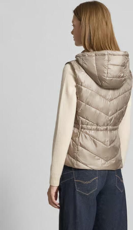 Monari Bodywarmer met capuchon en ritszakken