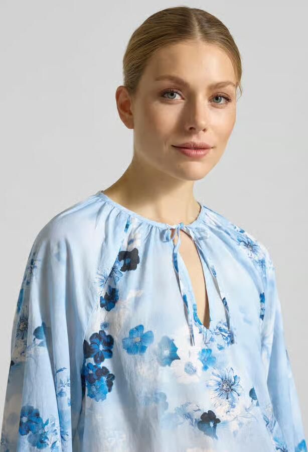 Monari regular fit blouse in all-over look met druppelvormige hals met druppelvormige cut-out