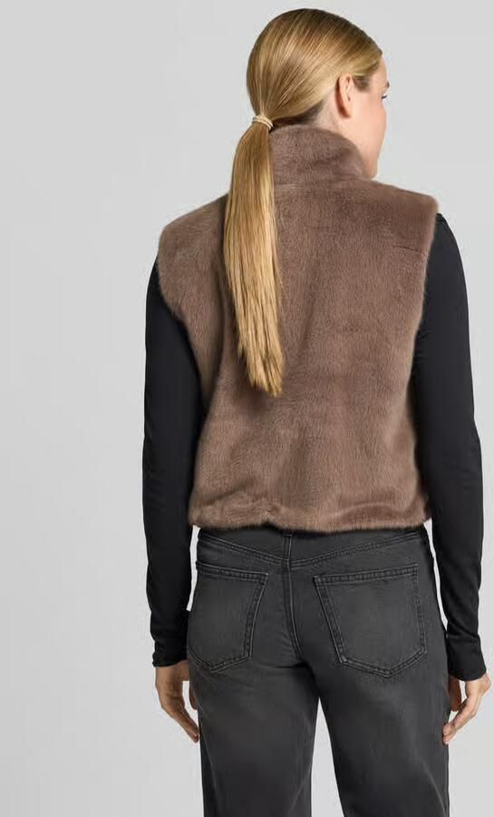 Monari Regular fit bodywarmer van imitatiebont
