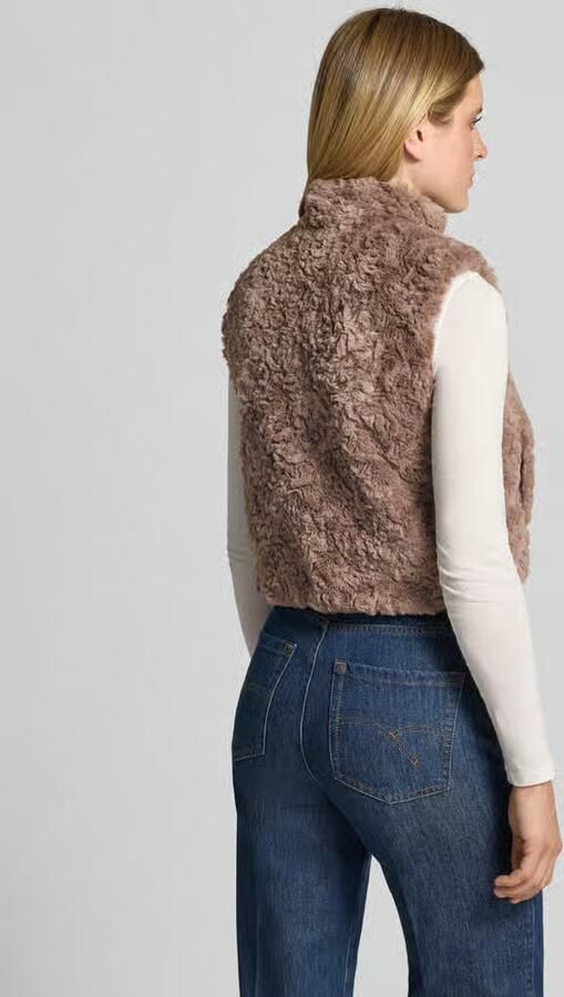 Monari Regular fit bodywarmer van imitatiebont met opstaande kraag - Foto 3