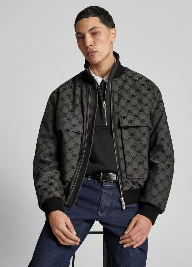 Moose Knuckles Bomberjack met klepzakken