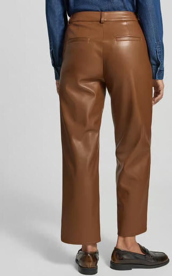 MORE & MORE Flared fit stoffen broek in leerlook - Foto 3