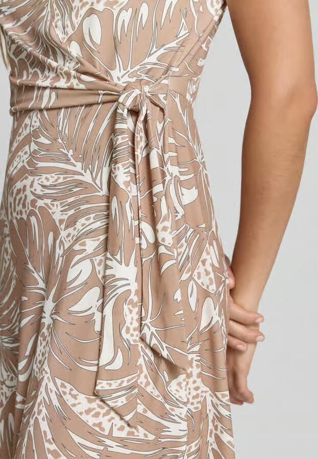 MORE & MORE Knelange jurk in wikkellook