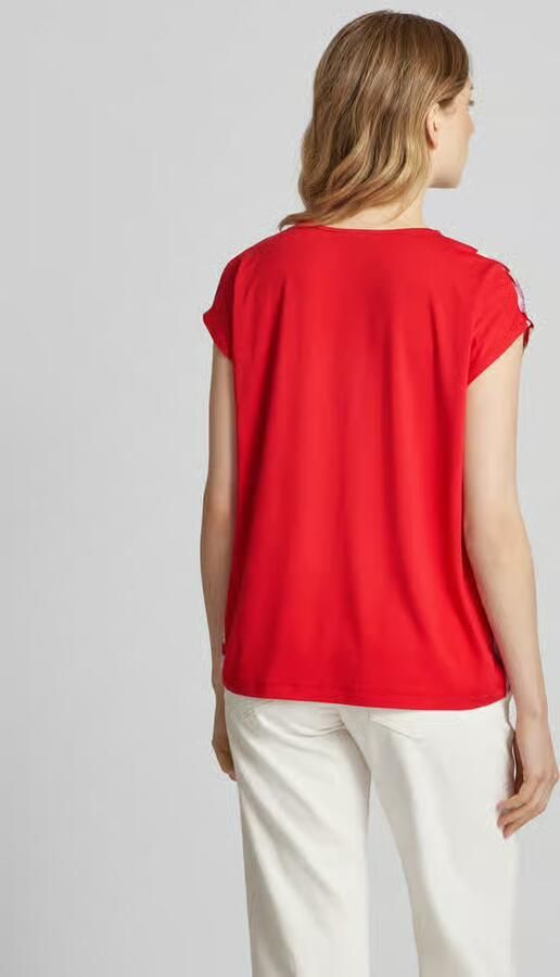 MORE & MORE T-shirt van een viscosemix met druppelvormige hals