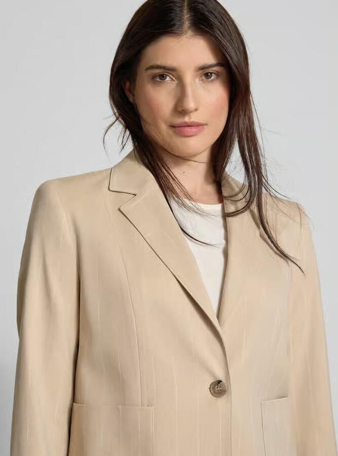 More Blazer met opgestikte zakken
