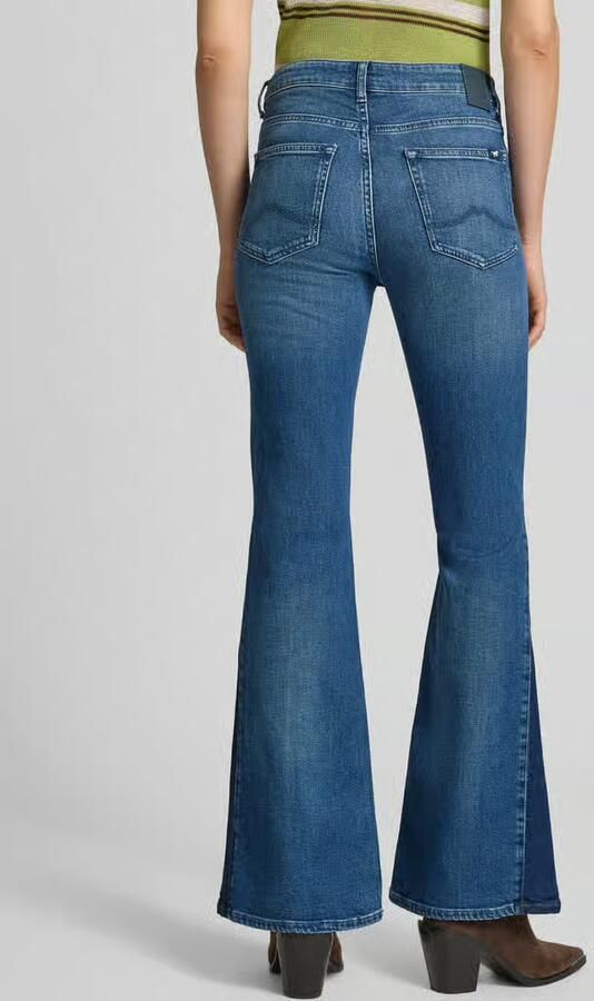 Mustang flared fit jeans in 5-pocketmodel model 'Shelby'