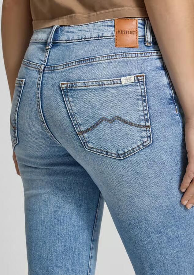 Mustang flared jeans in 5-pocketmodel model 'Shelby'