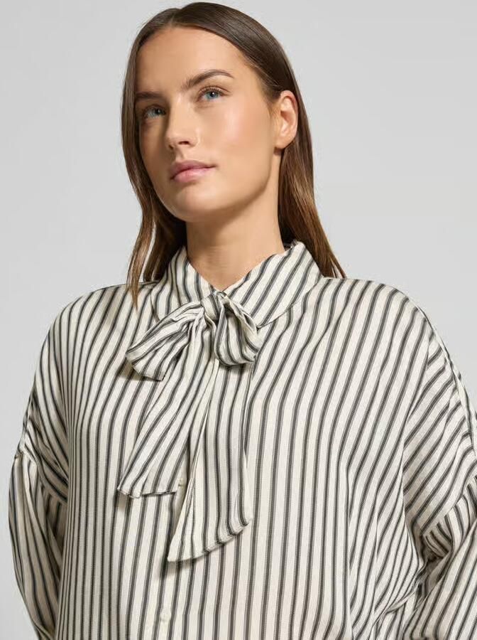Mustang Overhemdblouse met knoopsluiting model 'Ruby' - Foto 2