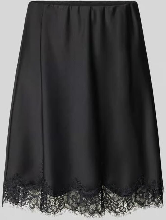 My Essential Wardrobe Satijnrok met kant model 'Brenda'