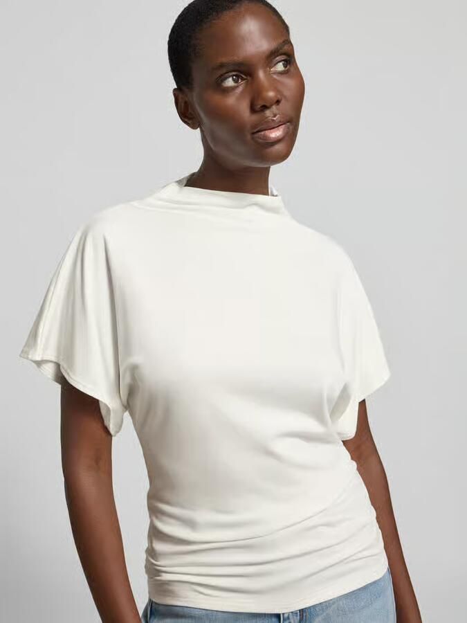 My Essential Wardrobe T-shirt met korte opstaande kraag model 'Nupti'