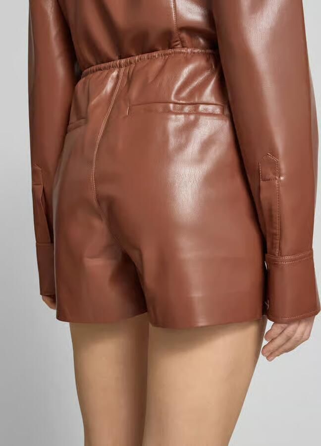 Nanushka Korte broek in leerlook