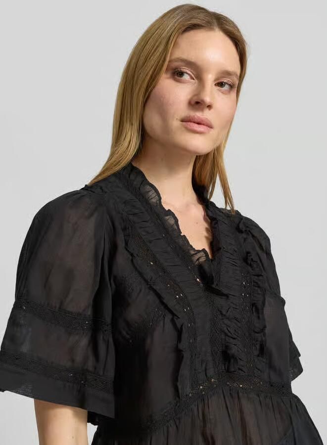 NEO NOIR Blouseshirt met gehaakt kant model 'Evienne'