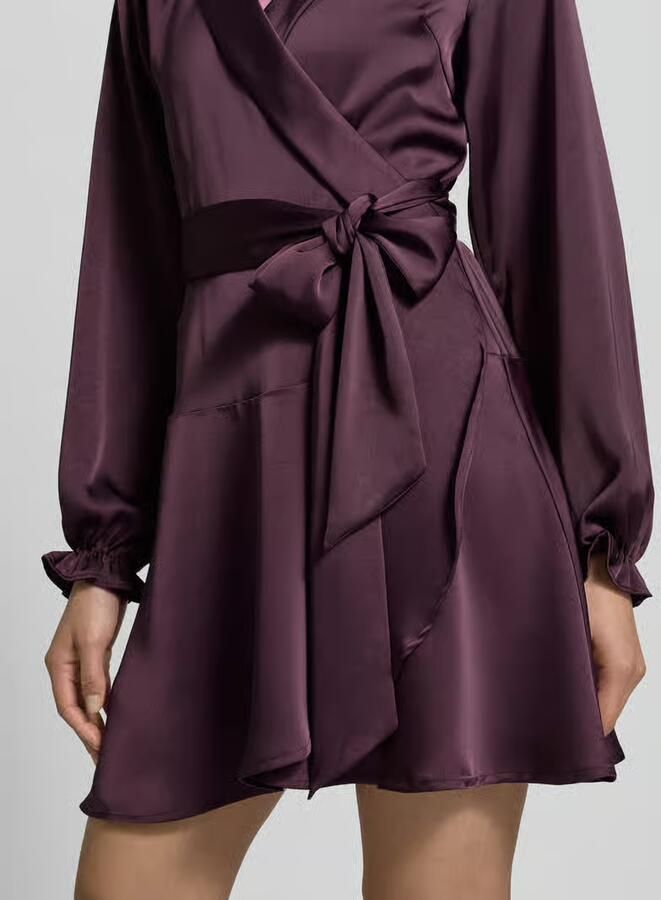 NEO NOIR Knielange jurk in wikkellook model 'Colbie'