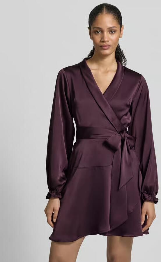 NEO NOIR Knielange jurk in wikkellook model 'Colbie' - Foto 3