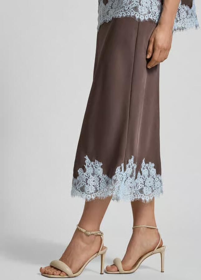 NEO NOIR Midirok van satijn met kant model 'NAIRA'
