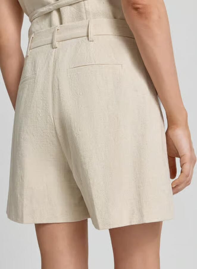 NEO NOIR Short uit ramiemix met biezen model 'Sega'