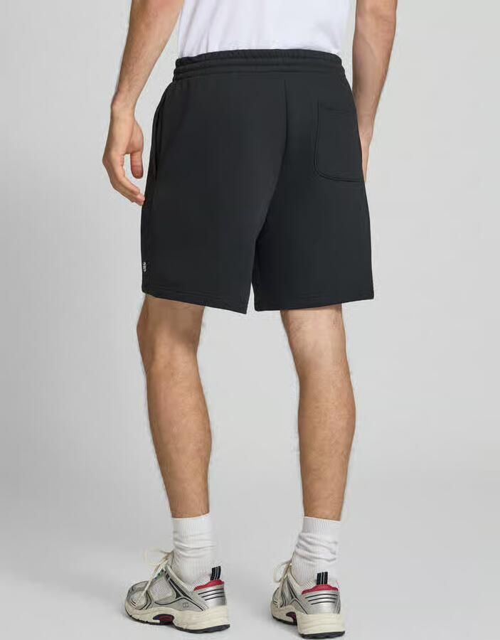 New Balance relaxed fit short met gestikt logo