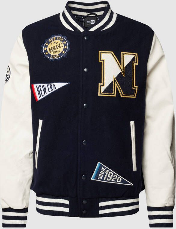 New era Collegejack met labeldetails model 'HERITAGE'