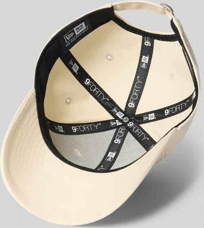 New era Baseballpet met gestikt logo
